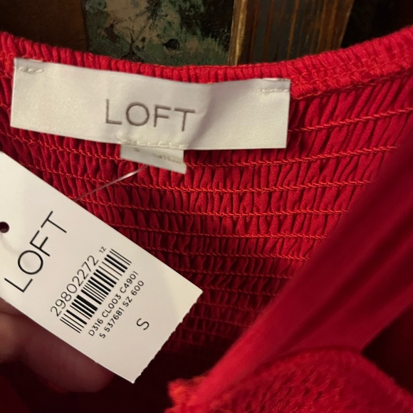 NWT Ann Taylor LOFT Red Smocked Maxi Dress Small Sleeveless - Picture 3 of 4